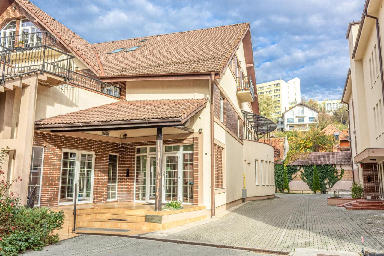 ブラショフOpera Apartアパートメント エクステリア 写真